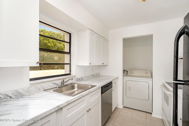 2219 Flower Tree Circle, Melbourne, FL 32935