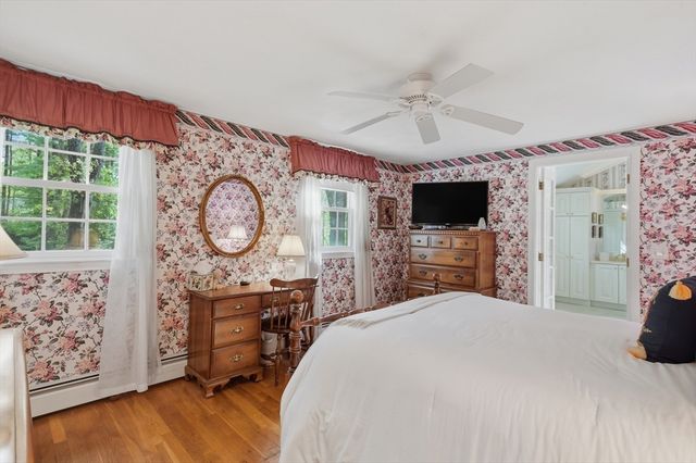 26 Ideal Avenue, Chelmsford, MA 01824