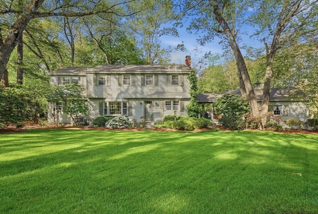 26 Ideal Avenue, Chelmsford, MA 01824
