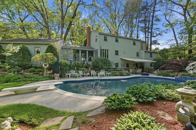26 Ideal Avenue, Chelmsford, MA 01824