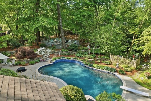 26 Ideal Avenue, Chelmsford, MA 01824