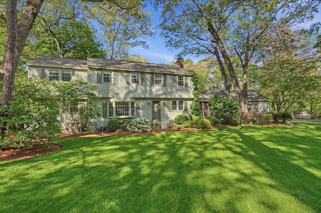 26 Ideal Avenue, Chelmsford, MA 01824