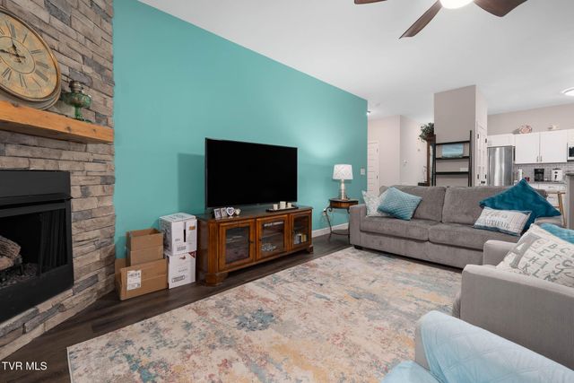 1129 Traders Walk, Johnson City, TN 37601
