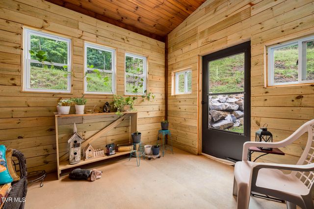 1129 Traders Walk, Johnson City, TN 37601
