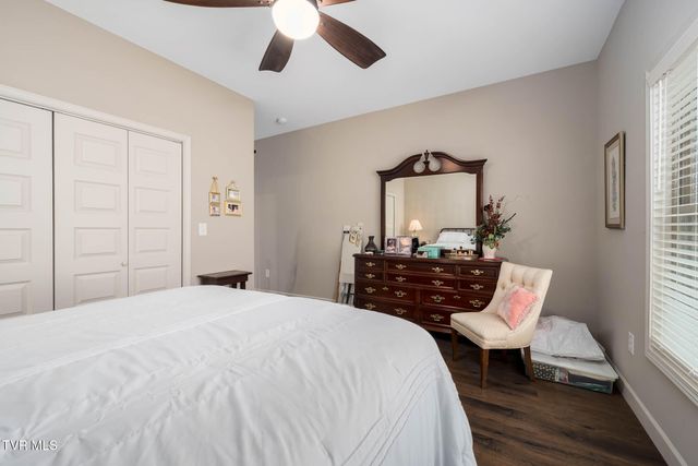 1129 Traders Walk, Johnson City, TN 37601
