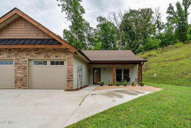 1129 Traders Walk, Johnson City, TN 37601