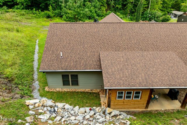1129 Traders Walk, Johnson City, TN 37601