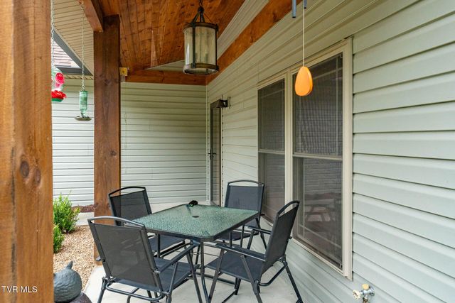 1129 Traders Walk, Johnson City, TN 37601