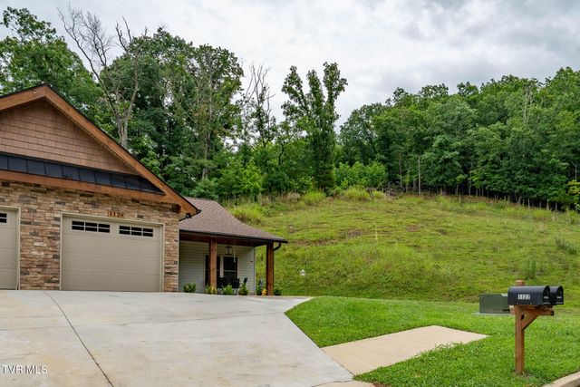 1129 Traders Walk, Johnson City, TN 37601
