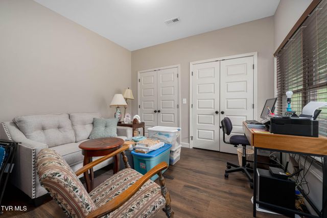 1129 Traders Walk, Johnson City, TN 37601