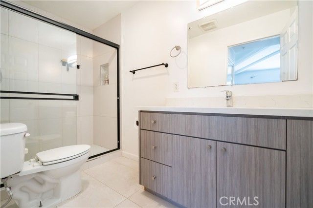 18347 Saticoy 28, Reseda (los Angeles), CA 91335