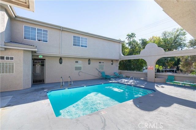 18347 Saticoy 28, Reseda (los Angeles), CA 91335