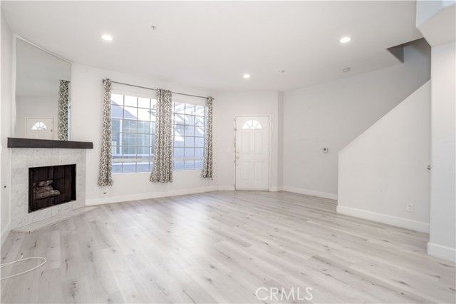 18347 Saticoy 28, Reseda (los Angeles), CA 91335