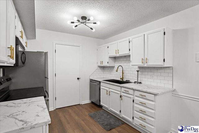 1219H Brittany Dr, Florence, SC 29501