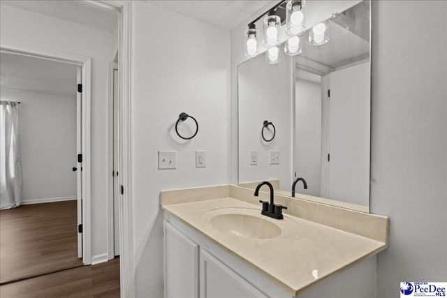 1219H Brittany Dr, Florence, SC 29501