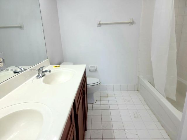 36 NW 6th Ave 809, Miami, FL 33128