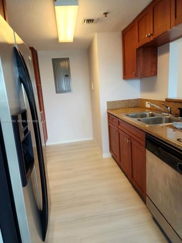 36 NW 6th Ave 809, Miami, FL 33128