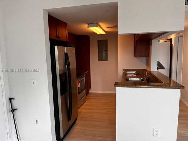 36 NW 6th Ave 809, Miami, FL 33128