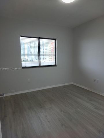 36 NW 6th Ave 809, Miami, FL 33128