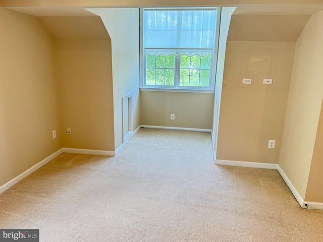 1 FOX MILL WAY, Lovettsville, VA 20180