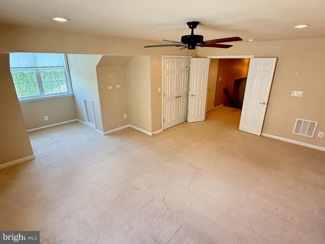 1 FOX MILL WAY, Lovettsville, VA 20180
