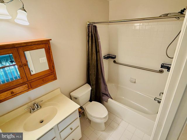 1 FOX MILL WAY, Lovettsville, VA 20180