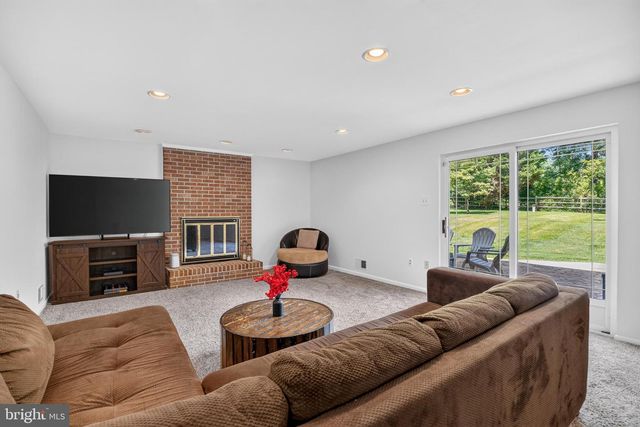 11 VALLEY GLEN CT, Reisterstown, MD 21136