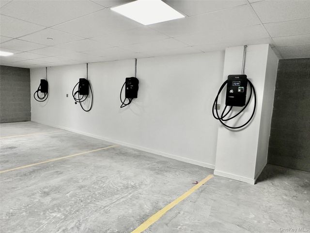 585 Main Street 2A, Armonk, NY 10504