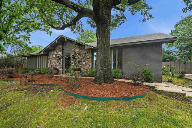 10919 Yosemite Valley Drive, Little Rock, AR 72212