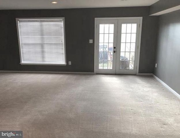 73 SPOON SQ, Front Royal, VA 22630