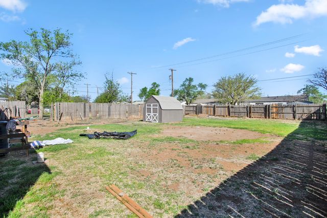 3006 Erskine Street, Lubbock, TX 79415