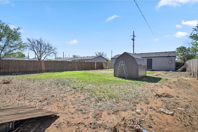 3006 Erskine Street, Lubbock, TX 79415