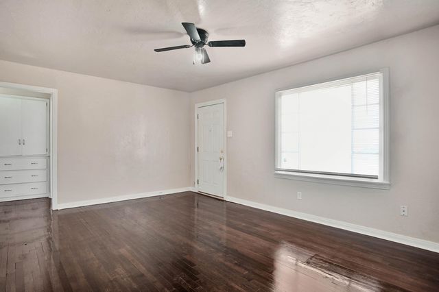 3006 Erskine Street, Lubbock, TX 79415