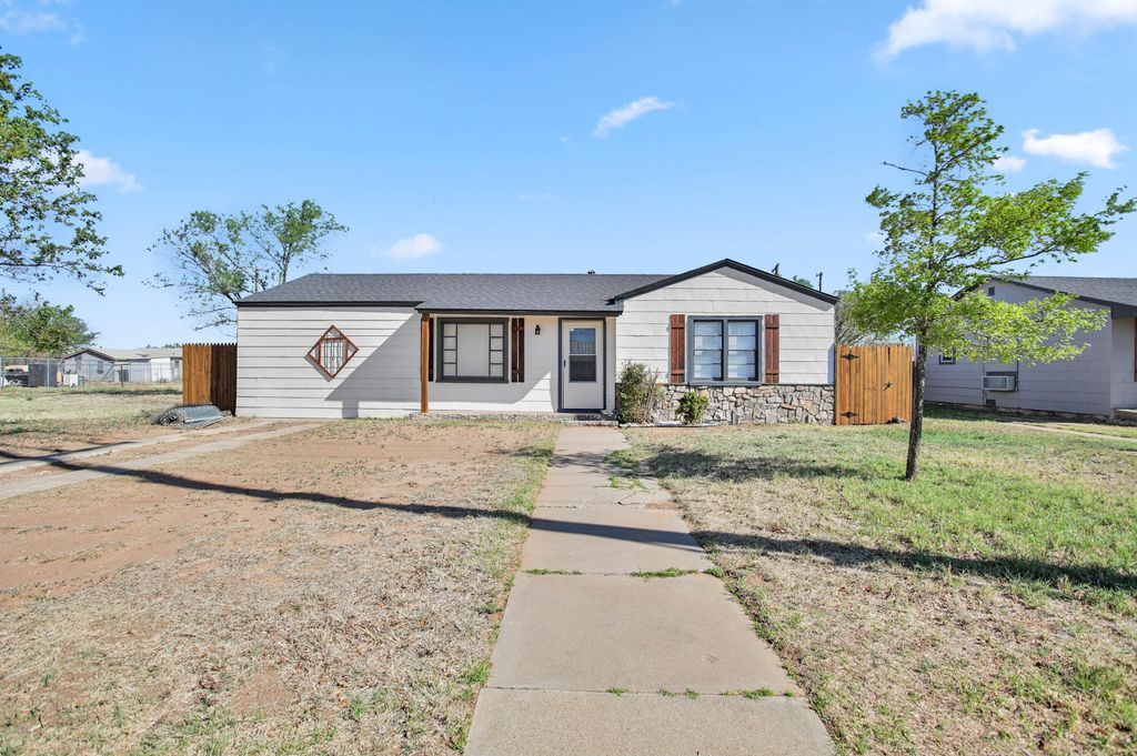3006 Erskine Street, Lubbock, TX 79415