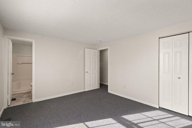 5305 SIPPLE AVE, Baltimore, MD 21206