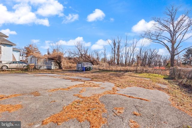 5305 SIPPLE AVE, Baltimore, MD 21206