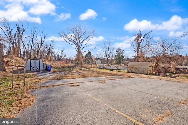 5305 SIPPLE AVE, Baltimore, MD 21206