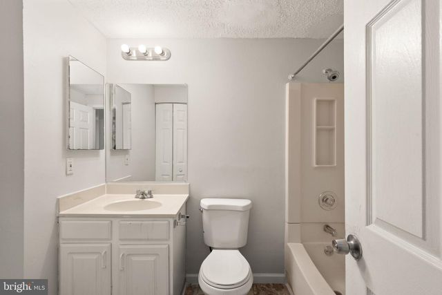 5305 SIPPLE AVE, Baltimore, MD 21206