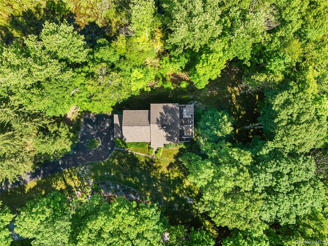 95 Hickory Kingdom Road, Bedford, NY 10506