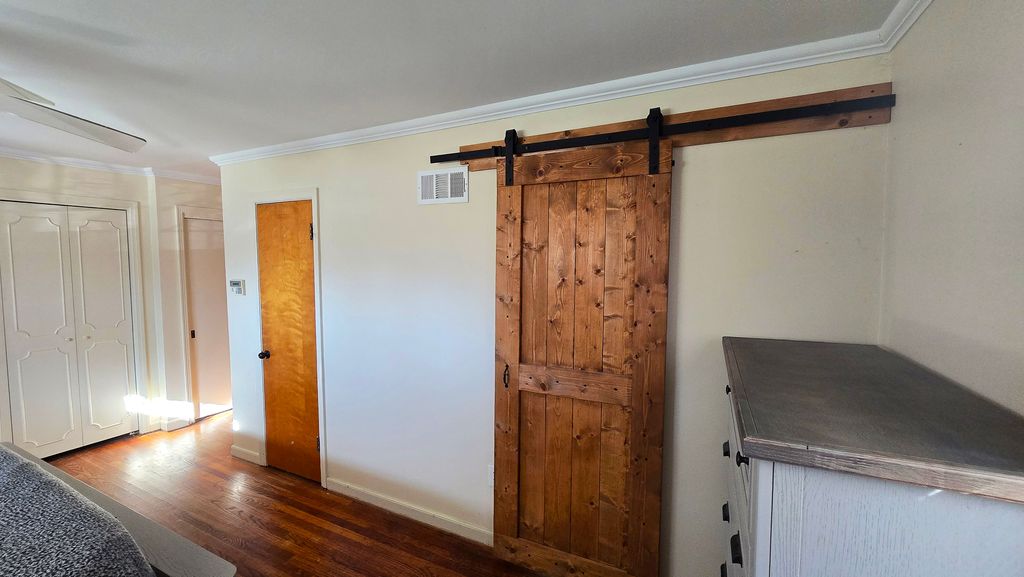 Image 20 of property listing at 4 Lilac Lane, Centralia, IL 62801