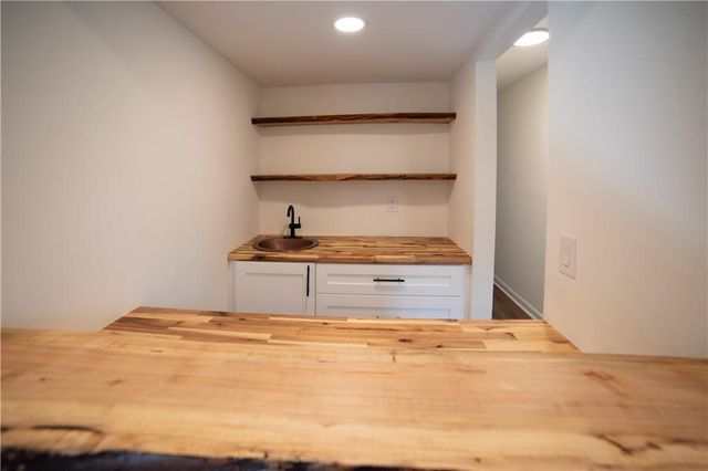 301 Oak Terrace, Alpharetta, GA 30009