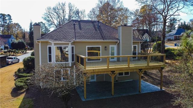 301 Oak Terrace, Alpharetta, GA 30009