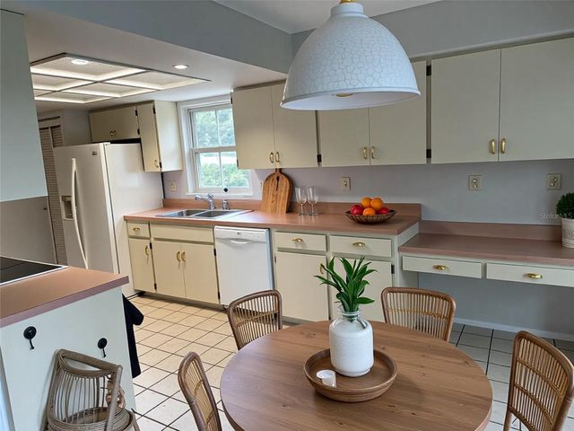 1225 GILLESPIE DRIVE N, Palm Harbor, FL 34684