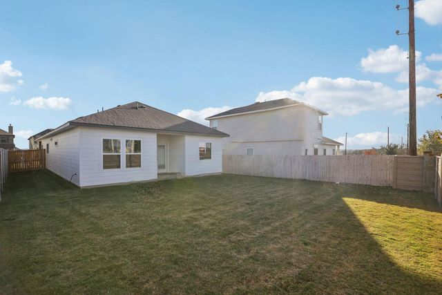 120 Outlaw DR, Jarrell, TX 76537