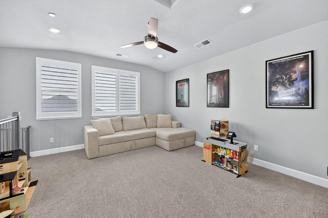 8016 Clear Springs Pl, Roseville, CA 95747