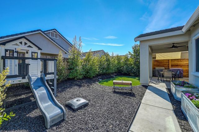 8016 Clear Springs Pl, Roseville, CA 95747