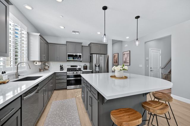 8016 Clear Springs Pl, Roseville, CA 95747