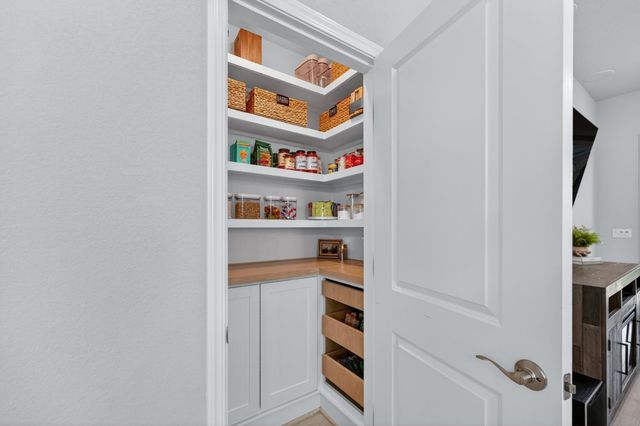 8016 Clear Springs Pl, Roseville, CA 95747