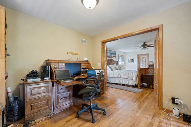N775 W Curtis Square, Geneva, IL 60134