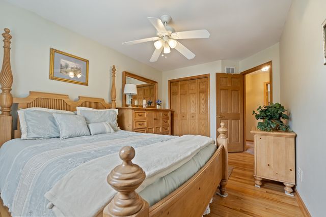 N775 W Curtis Square, Geneva, IL 60134